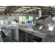 先輩社員が優しく丁寧にお教えするので、安心して働けます！ モノづくりの楽しさを実感できますよ！