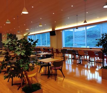 ラウンジ完備！空調完備の倉庫です！