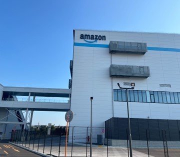 あのAmazonで働けるチャンス！昨年8月オープンしたばかりの新倉庫★18～50代の幅広い世代の方が活躍中です♪