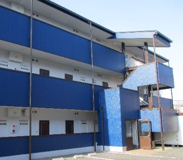 お風呂・トイレ別になります！収納も大きく荷物が多くても安心です！