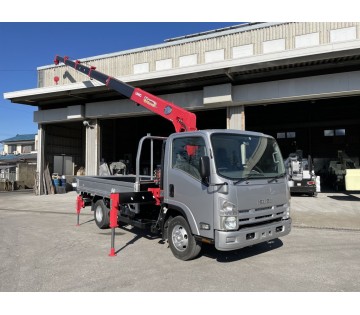 トラック車載する赤い小型クレーン作ってるメーカーでの部品溶接・仕上げ作業をします！！
