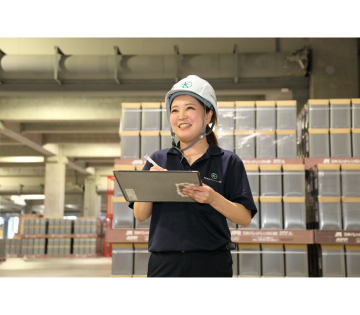 車・バイク通勤OK！駐車場無料！