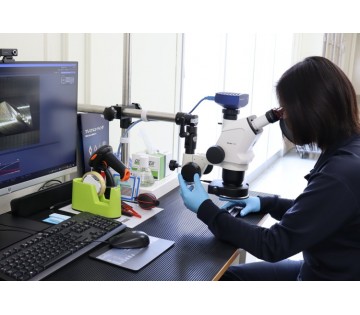 繊細な作業を行います。細かい作業が好きな方、モクモクと取り組むことが好きな方におすすめですよ♪