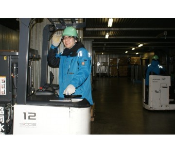 朝はゆっくり！フォークリフトの資格が活かせる★