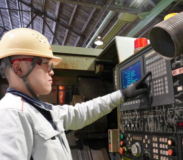 未経験から航空機業界で正社員を目指せる環境◎月収30万円も可能！◎全国から応募可能！