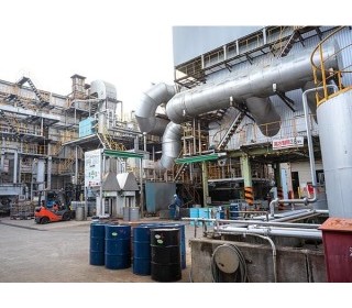 排ガス処理には、バグフィルタを採用し、外部に排出させないクローズドサイクルを採用しております。