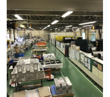 退職金制度や社員食堂など、福利厚生も充実しており、 安心して定年まで働けます◎