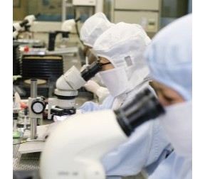 若手活躍中！未経験から先端技術を身につけられます！