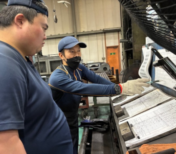 会社には駐車場も完備しているので、 雨の日でも車移動で通勤楽々◎