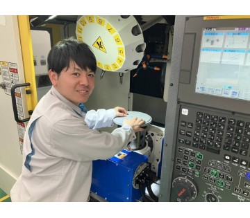 わからないことがあってもすぐに聞ける雰囲気なので、 未経験でも安心して仕事を始められます。