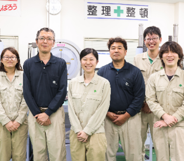 年間休日121日！長期休暇もしっかり♪