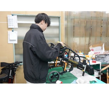 残業は月平均5～10時間と少なめです